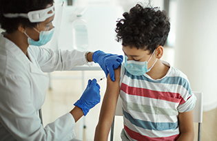 ChildReceivingVaccination