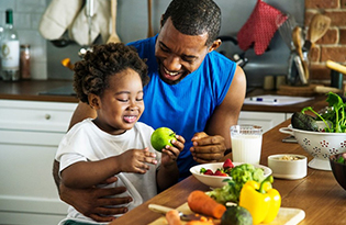 FatherDaughterKitchen